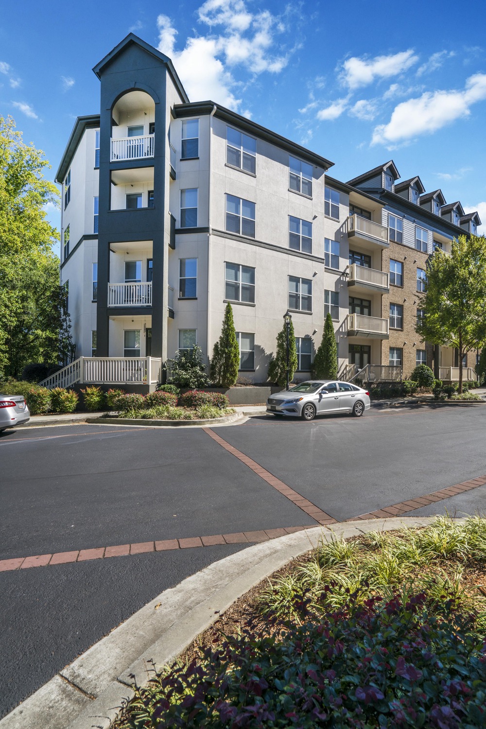 Drift Dunwoody Apartments, 4000 Dunwoody Park, Altanta, GA RentCafe
