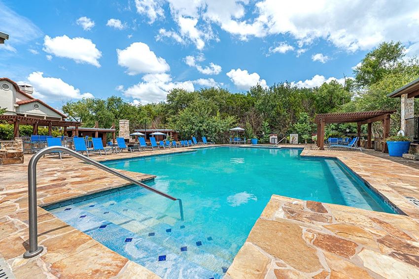 Barton Creek Villas Apartments, 2716 Barton Creek Blvd, Austin, TX