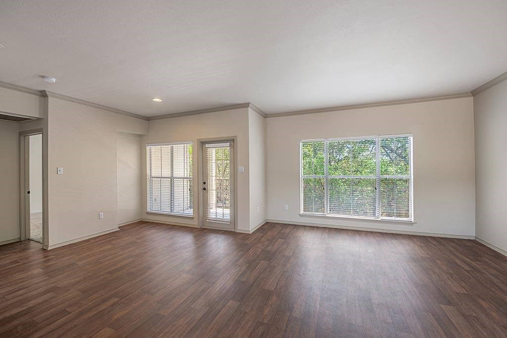 Barton Creek Villas Apartments, 2716 Barton Creek Blvd, Austin, TX