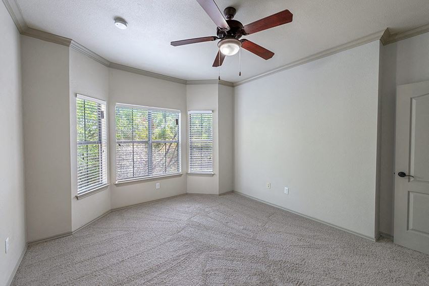 Barton Creek Villas Apartments, 2716 Barton Creek Blvd, Austin, TX