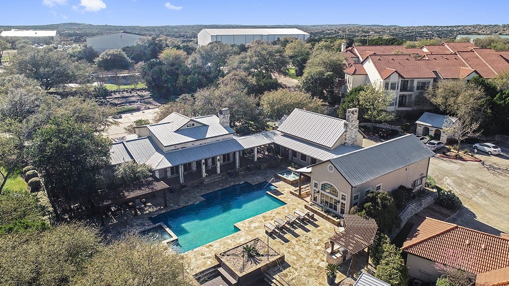 Barton Creek Villas Apartments, 2716 Barton Creek Blvd, Austin, TX