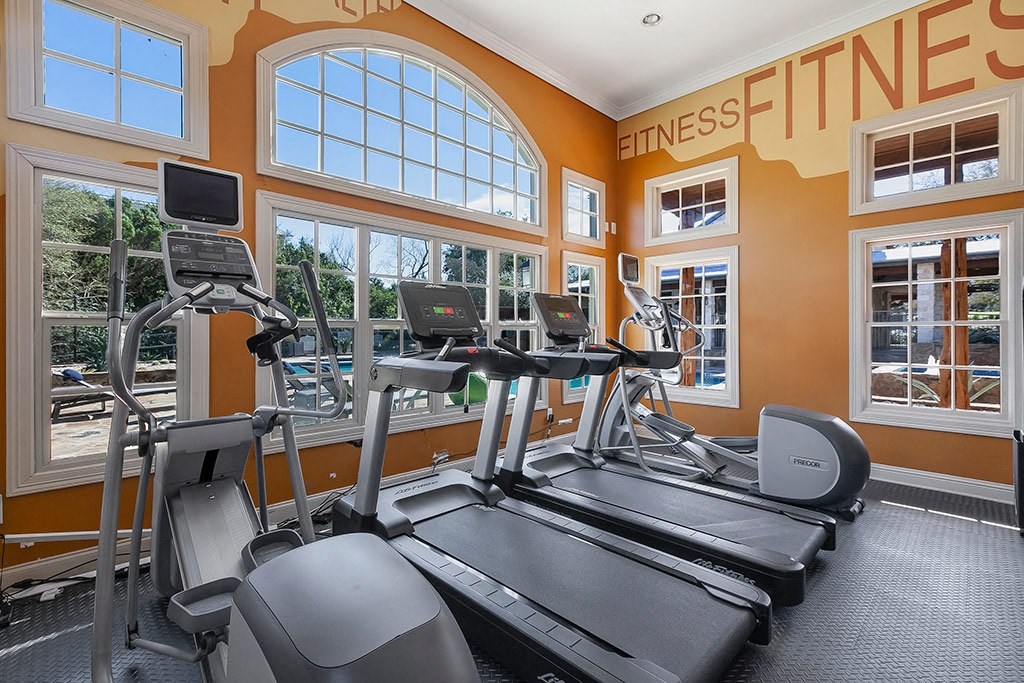 the gym at the apartments for rent