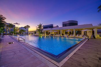Pool at Caoba Miami Worldcenter, Miami