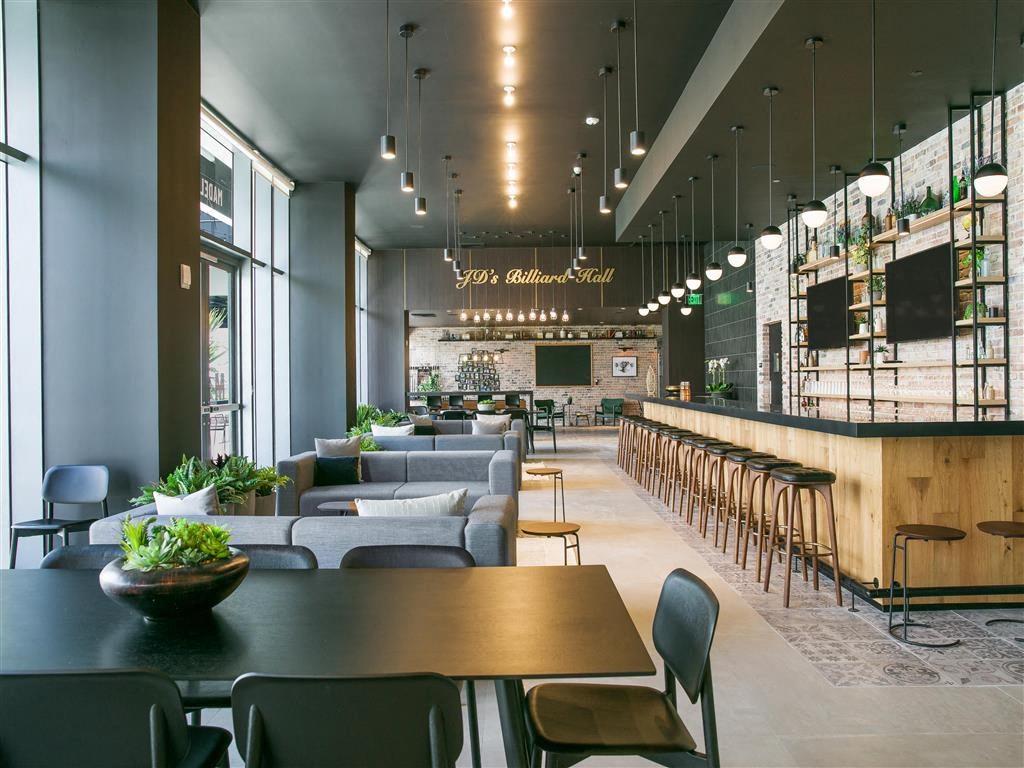 Interior Photo of Hemmingways On Site Restaurant