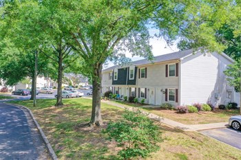 2201 Yorkhills Drive 1-3 Beds Apartment for Rent - Photo Gallery 2