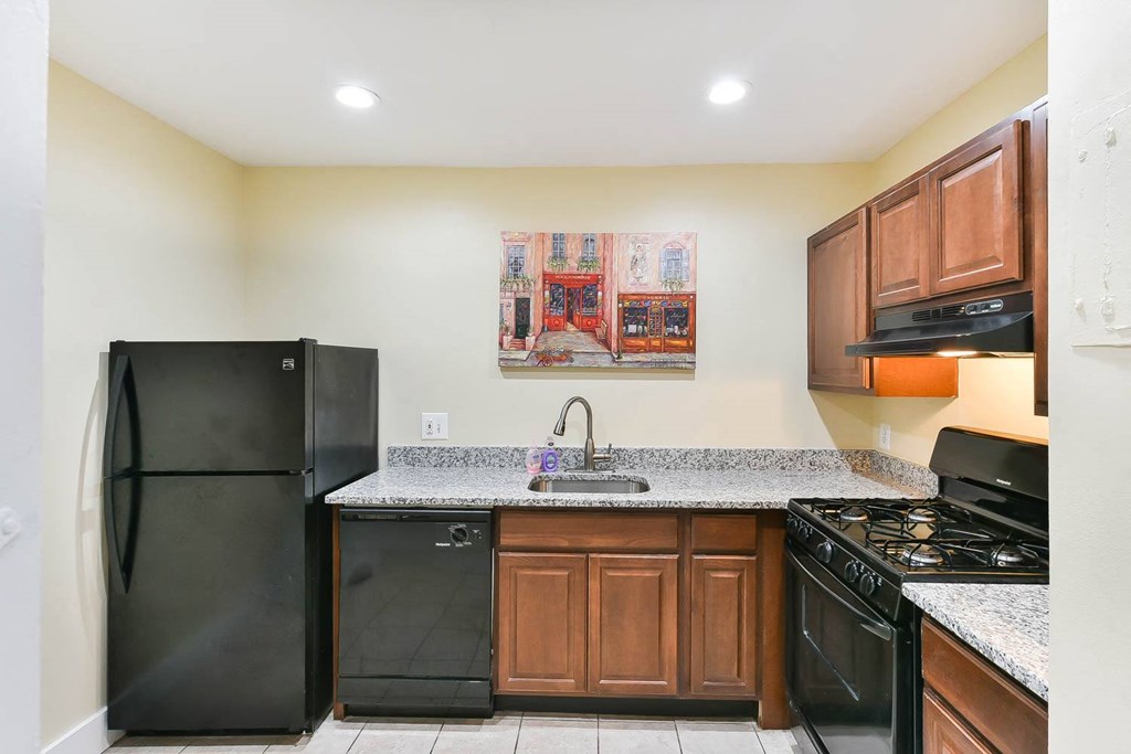 Fully Furnished Kitchen at Ashton Heights, Maryland