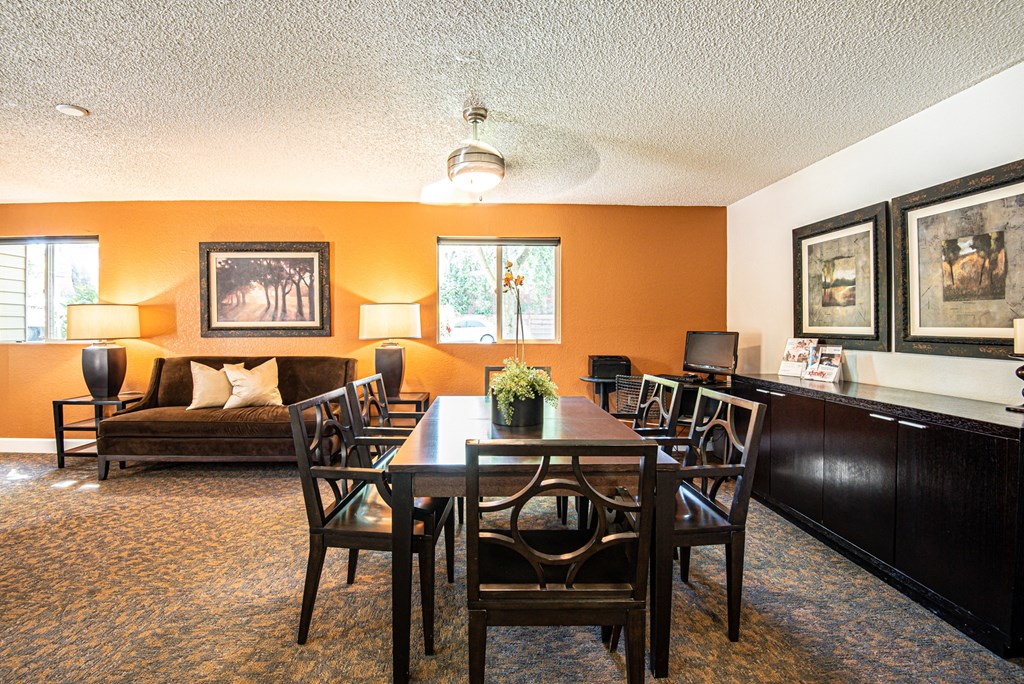 a dining room with a table and chairs a dining room with a table and chairs at Eagles Landing Apartments, Everett, 98204