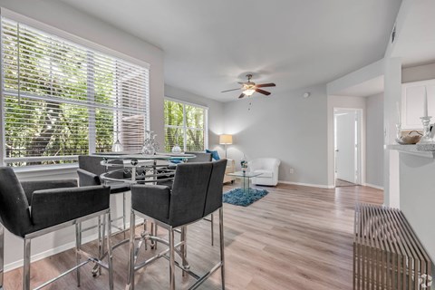 Villas Of Sorrento Apartments