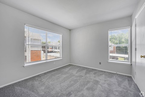 Villas Of Sorrento Apartments