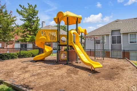 Villas Of Sorrento Apartments