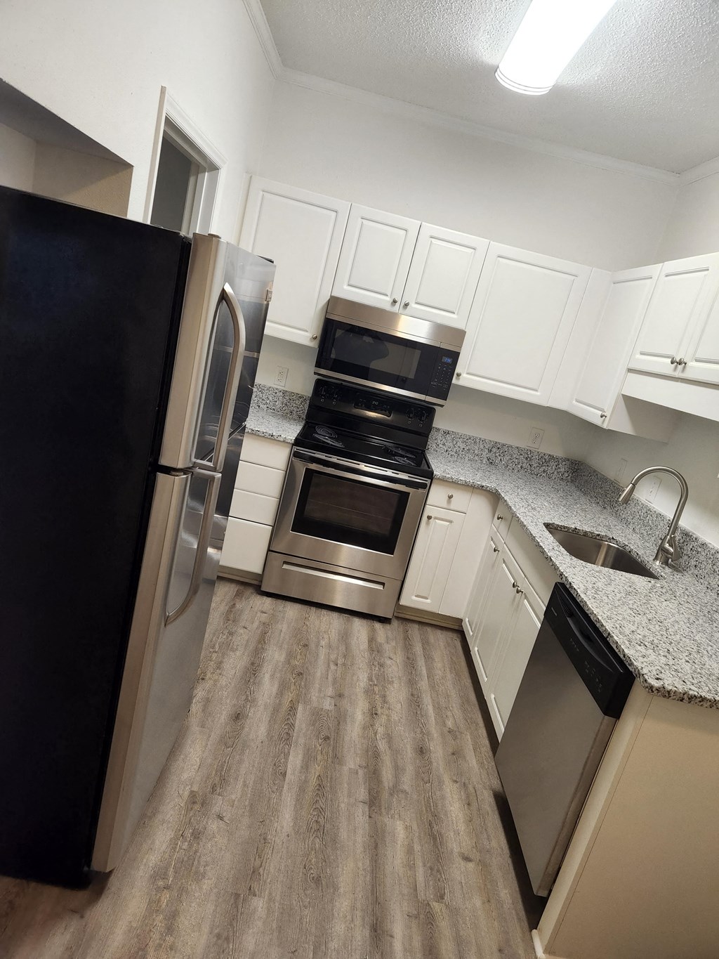 1 Bedroom Kitchen Area Premium+