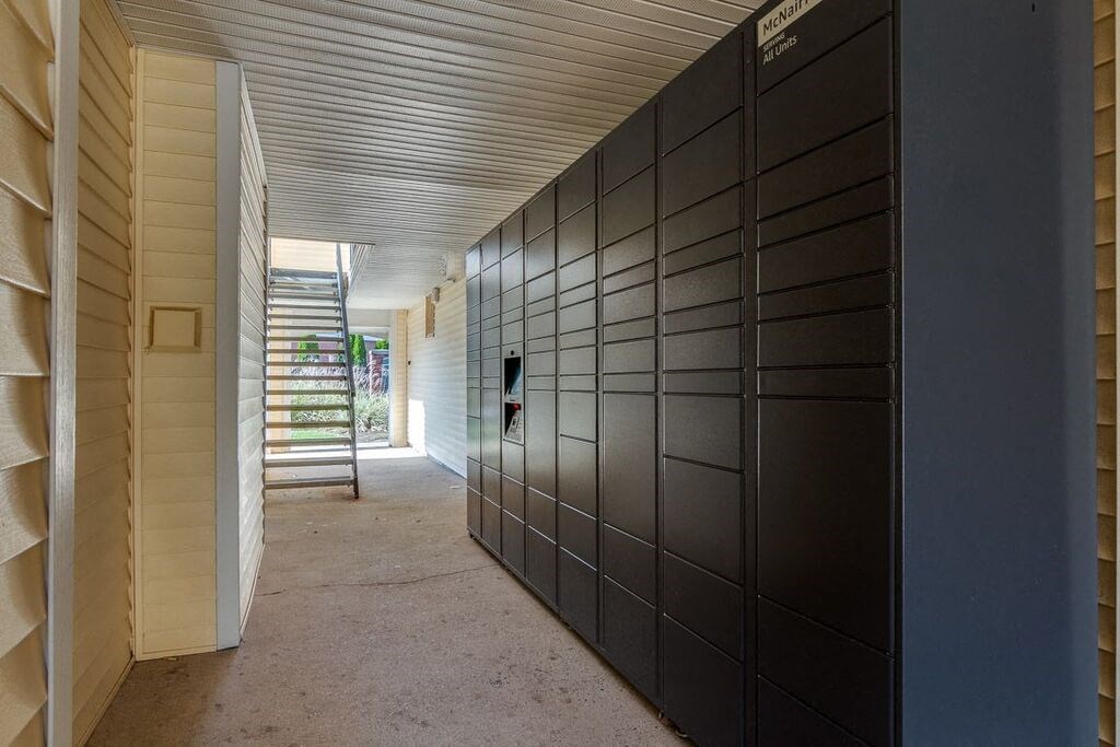 Mail Center  at Elme Herndon, Herndon, VA