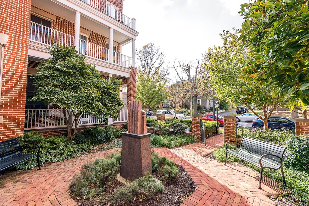 Sun Porch Courtyard at Clayborne Apartments, Alexandria, 22314