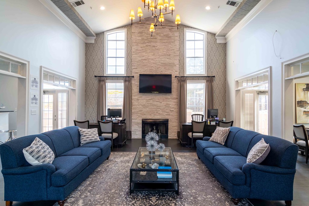 Clubhouse at Elme Eagles Landing in Stockbridge, GA