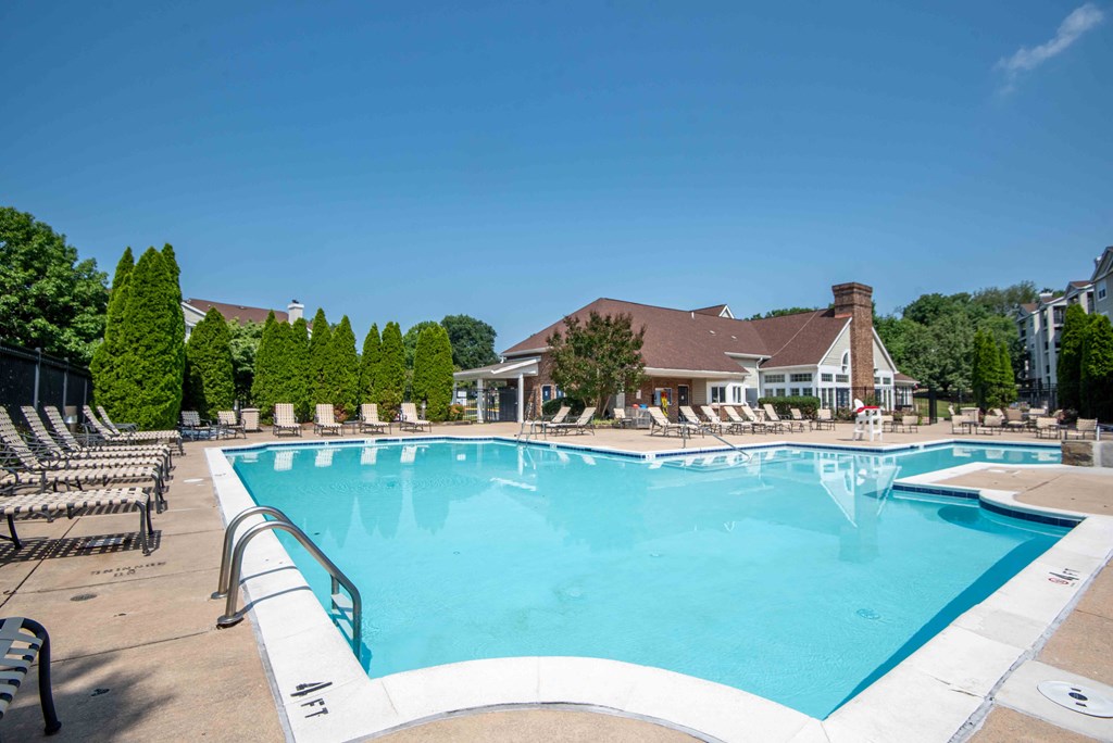 the swimming pool at the resort at governors crossing