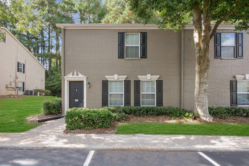 Exterior at Elme Sandy Springs Apartments, Atlanta, GA, 30350