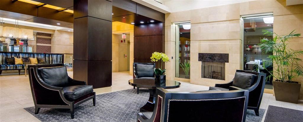 Bennett Park Sitting Area decor at Bennett Park Apartments, Virginia, 22209