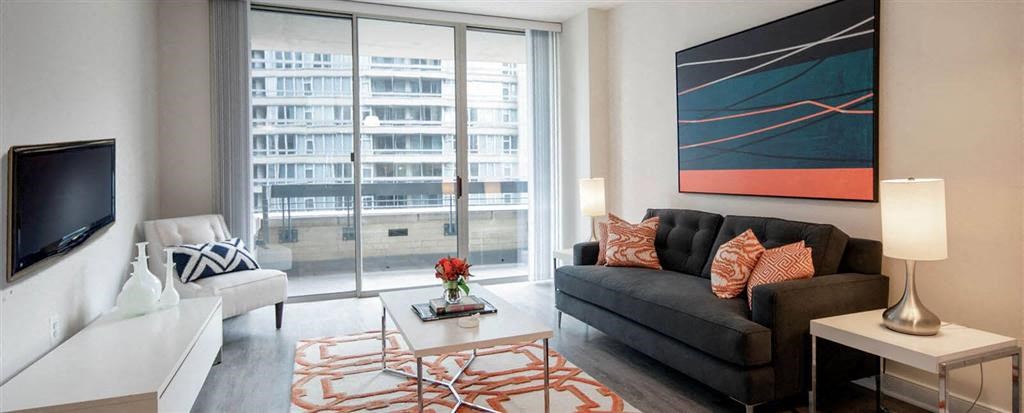 Bennett Park Living Room area at Bennett Park Apartments, Virginia, 22209