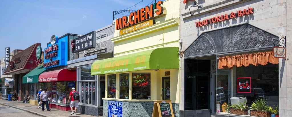 Restaurants at 3801 Connecticut Avenue, Washington, 20008