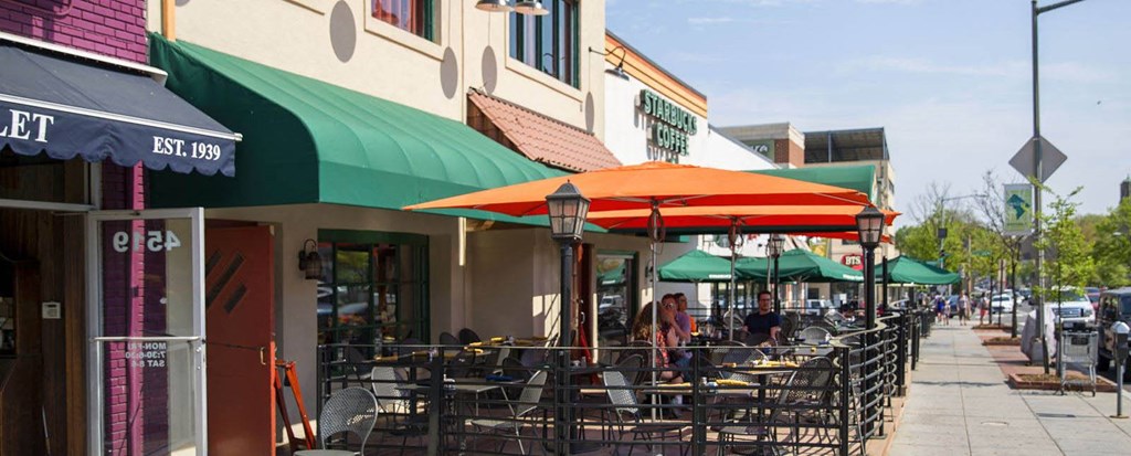 Restaurants at 3801 Connecticut Avenue, Washington, DC