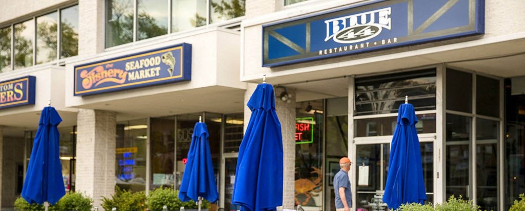 Restaurants near The Kenmore, Washington, 20015