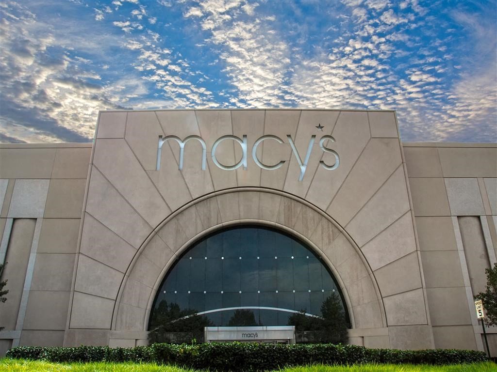 Macy's Place at The Paramount, Virginia