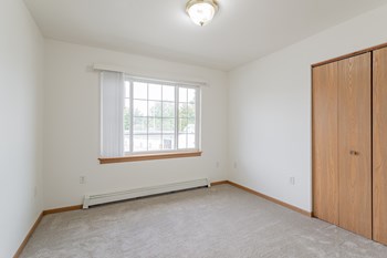 Colonial Place Apartments