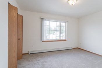 Colonial Place Apartments