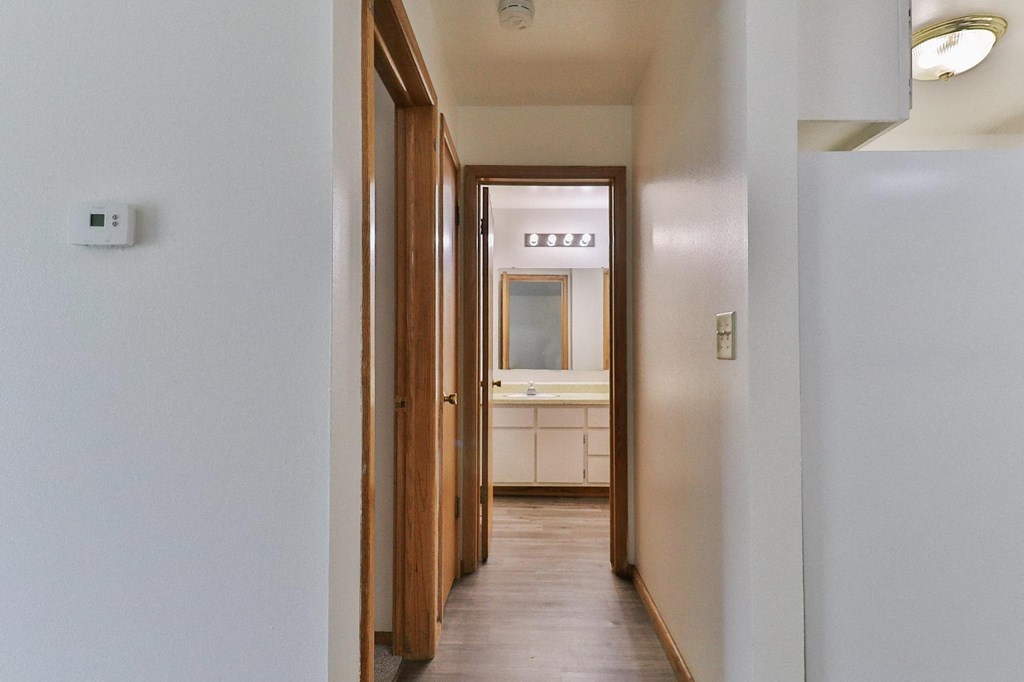 Alverno Pool Apartments