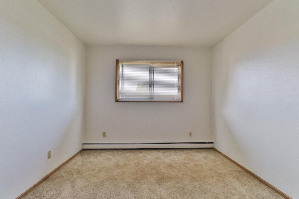 Alverno Pool Apartments