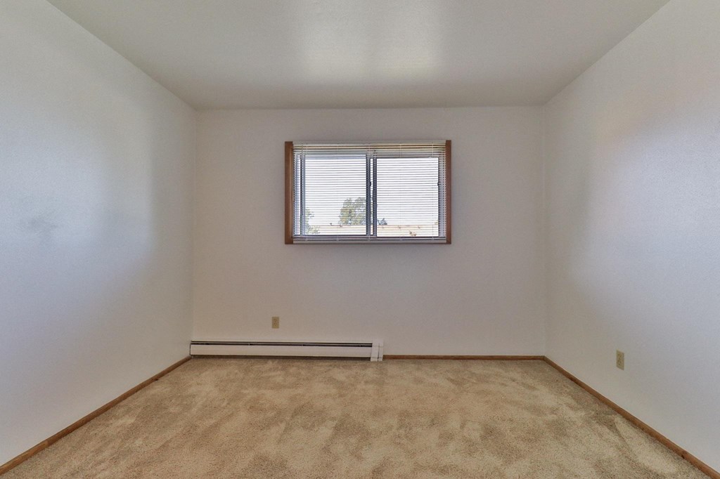 Alverno Pool Apartments