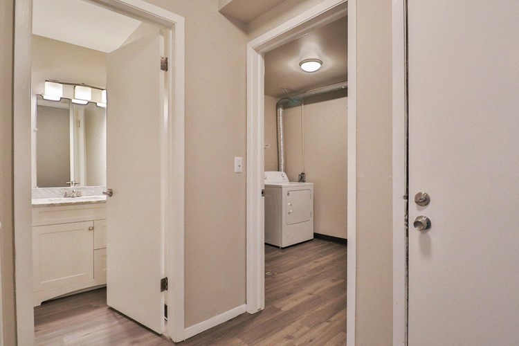 West Grove On The Lake