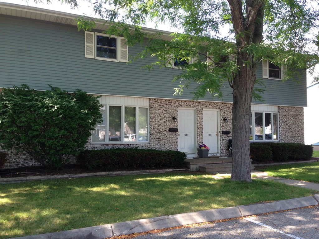 Prairie Grove Townhomes, 12241298 Sunfield St & 171219 Talon Pl, Sun Prairie, WI RentCafe