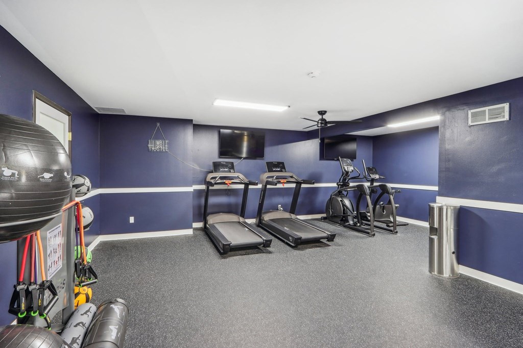 the gym at the flats at big tex apartments