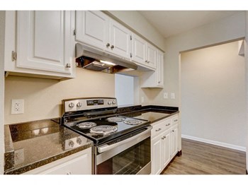 1071-1081 Regent Rd 1-3 Beds Apartment for Rent - Photo Gallery 6