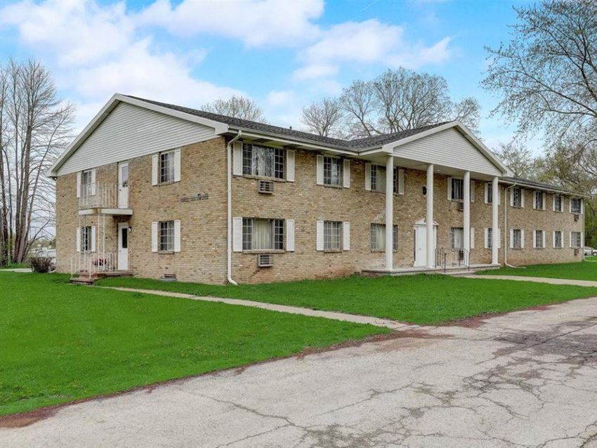 North Shore Manor Apartments