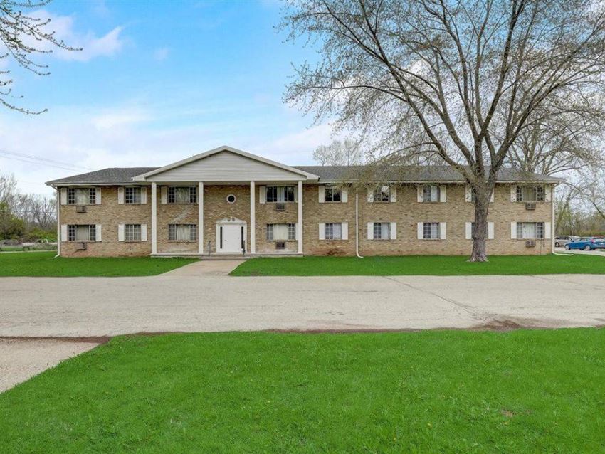 North Shore Manor Apartments