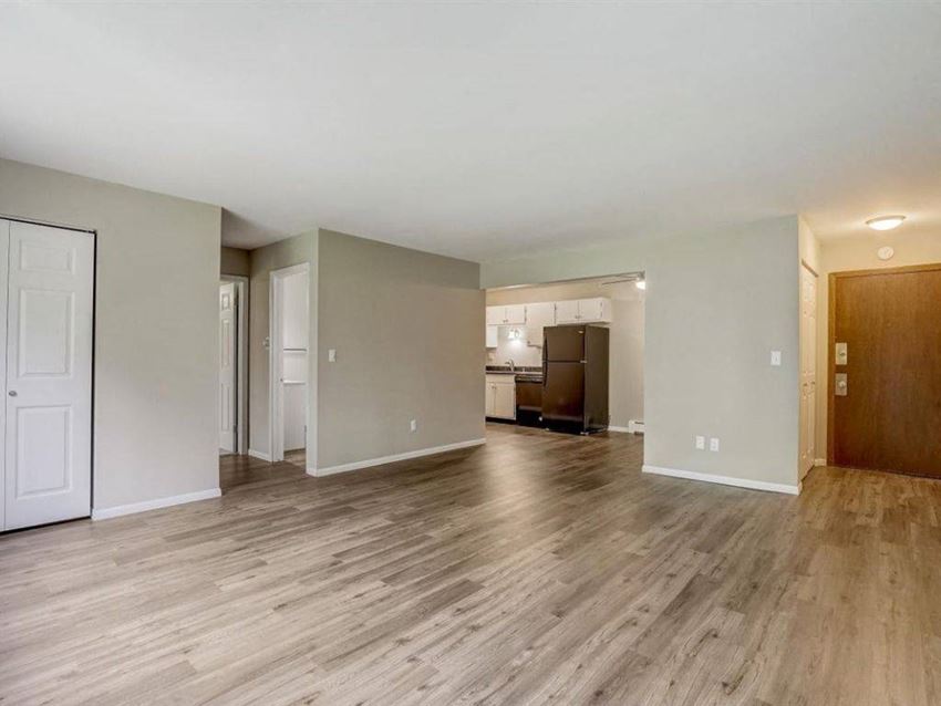 North Shore Manor Apartments