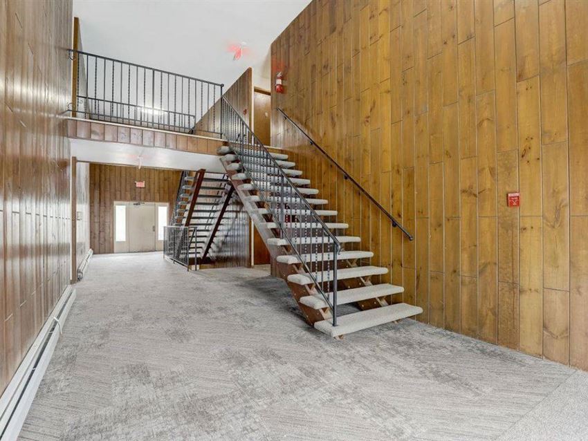 North Shore Manor Apartments