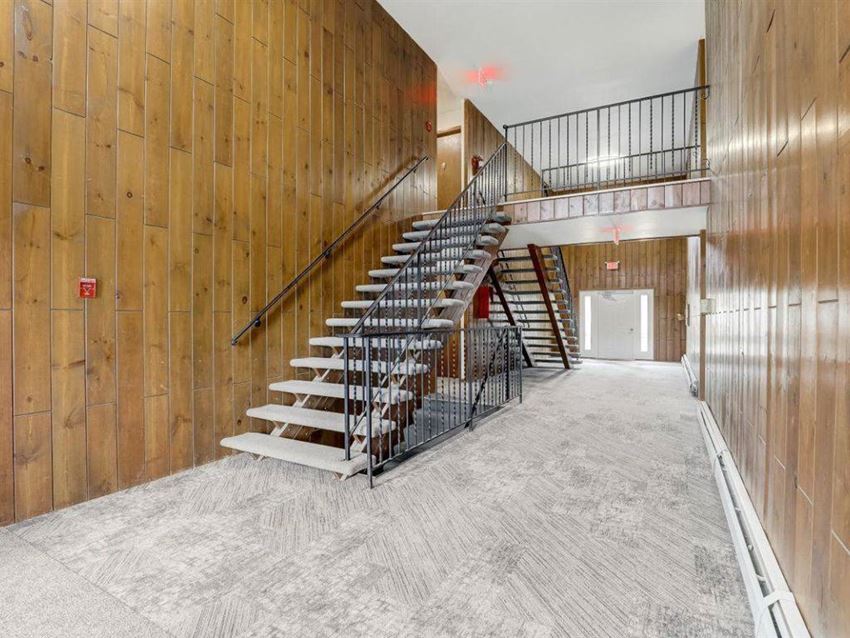 North Shore Manor Apartments