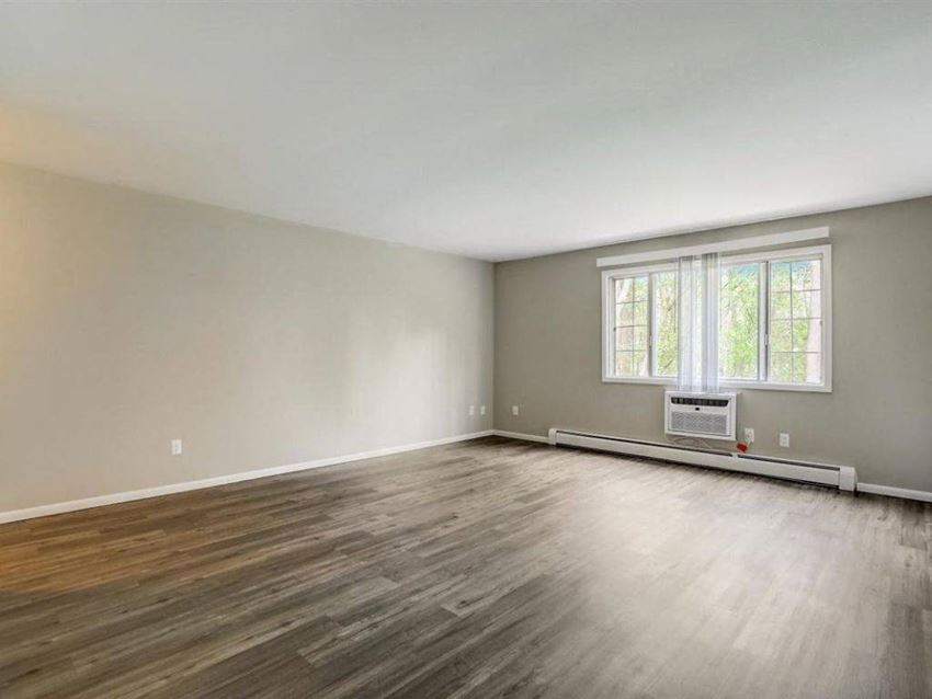 North Shore Manor Apartments