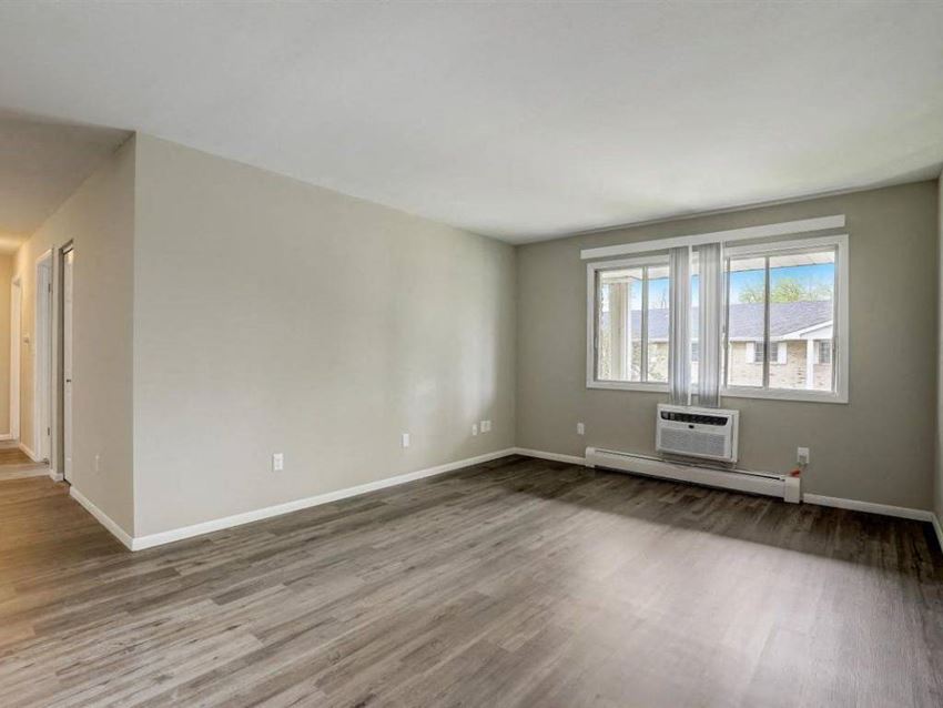 North Shore Manor Apartments