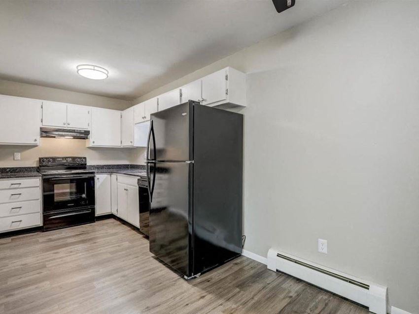 North Shore Manor Apartments