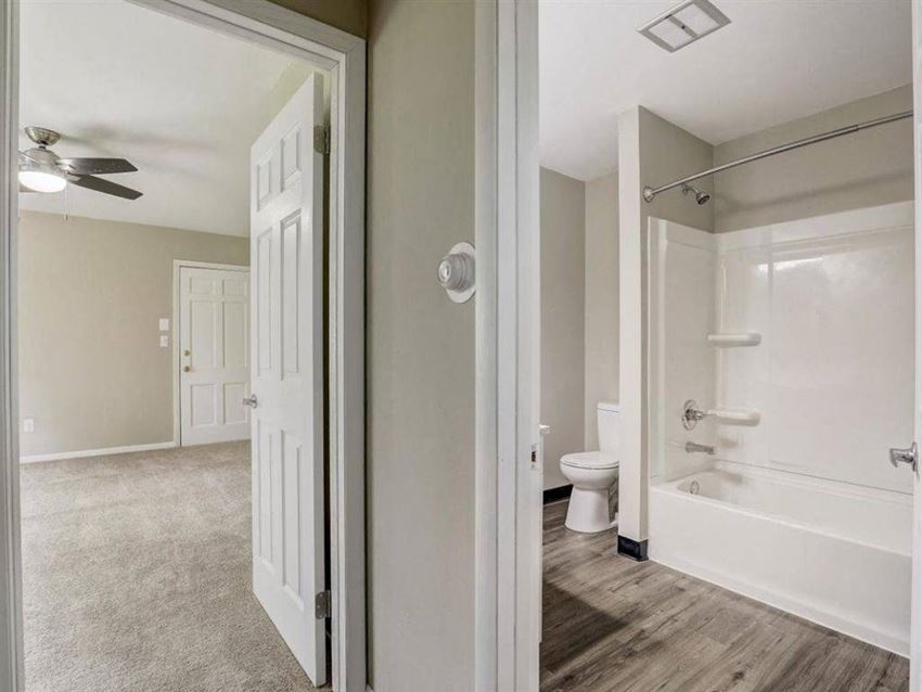 North Shore Manor Apartments