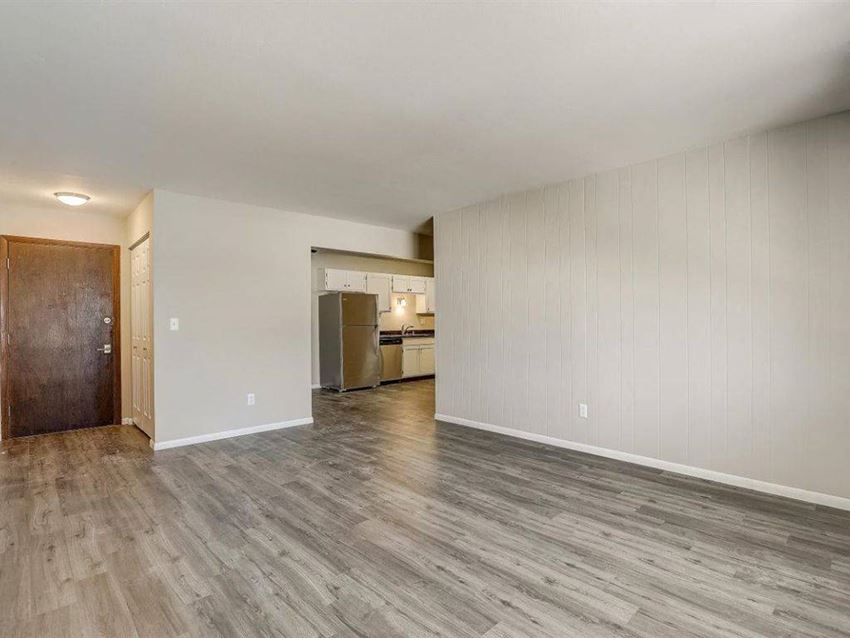 North Shore Manor Apartments