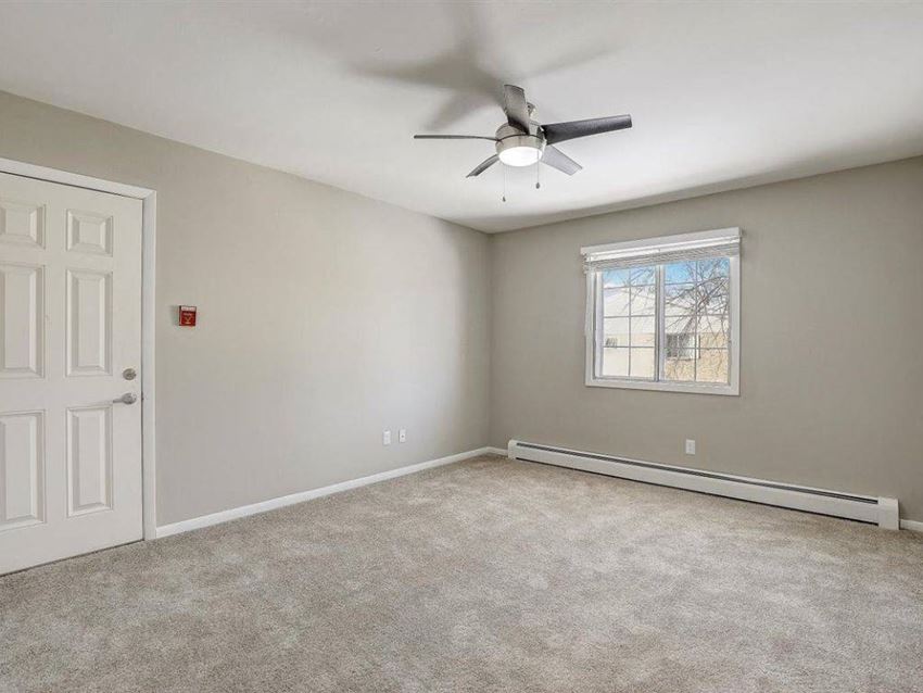 North Shore Manor Apartments