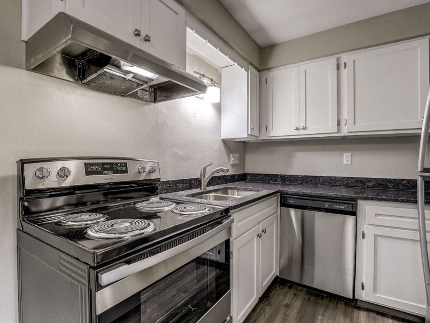 Matthias Court Apartments