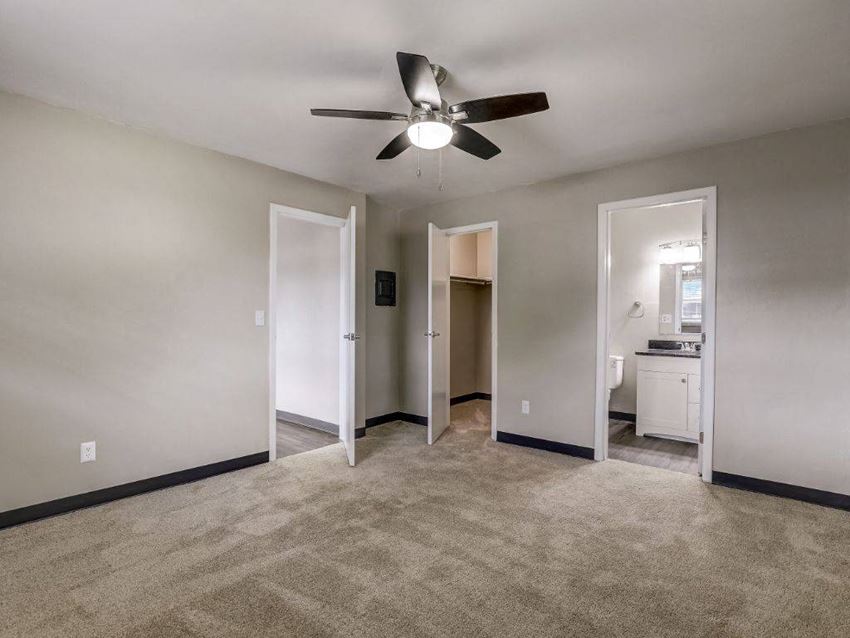 Matthias Court Apartments