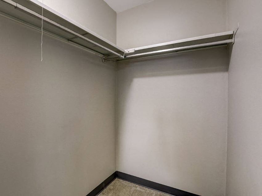 Matthias Court Apartments