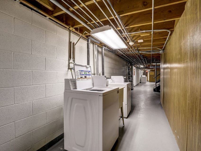 Matthias Court Apartments